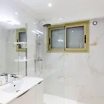 Carlton Area Superb 1 Bedroom Appartement *