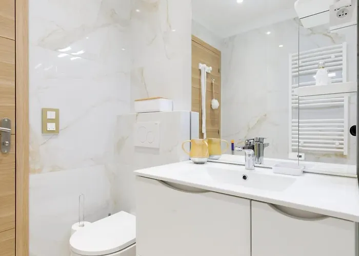 Apartman Carlton Area Superb 1 Bedroom Cannes