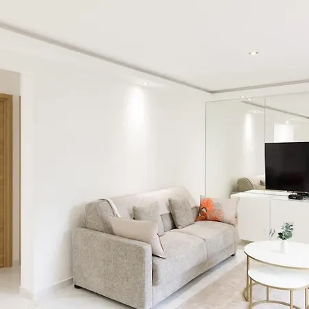 アパート Carlton Area Superb 1 Bedroom カンヌ